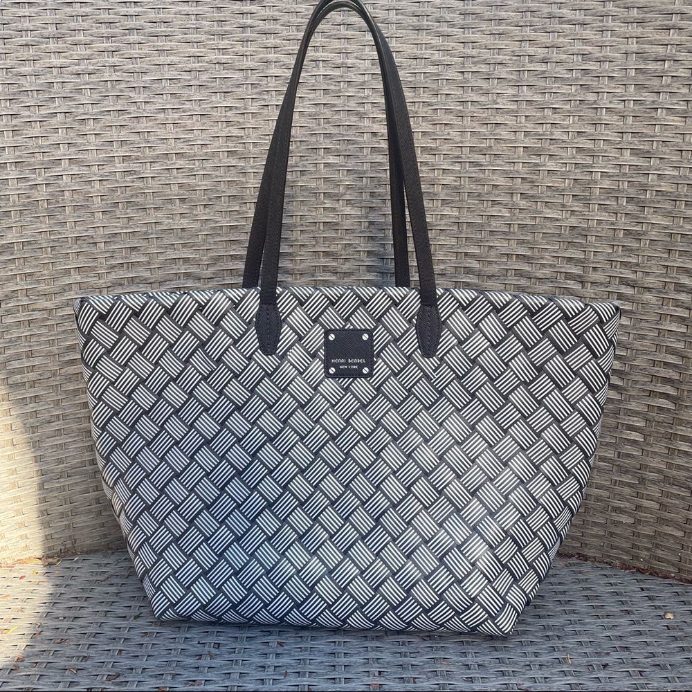 Henri Bendel limited Edition Large Woven Market/Beach/Tote Centennial Stripe Bag